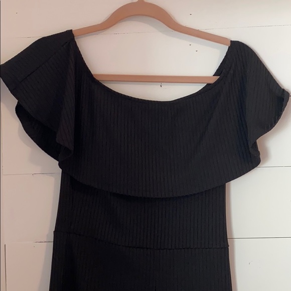 💥3/$15. Guess Black rompe - Picture 2 of 3